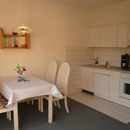 Haus Seeschwalbe Ferienwohnungen Goehren  Room photo