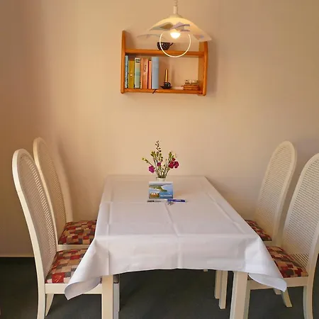 Haus Seeschwalbe Ferienwohnungen Goehren  Room photo